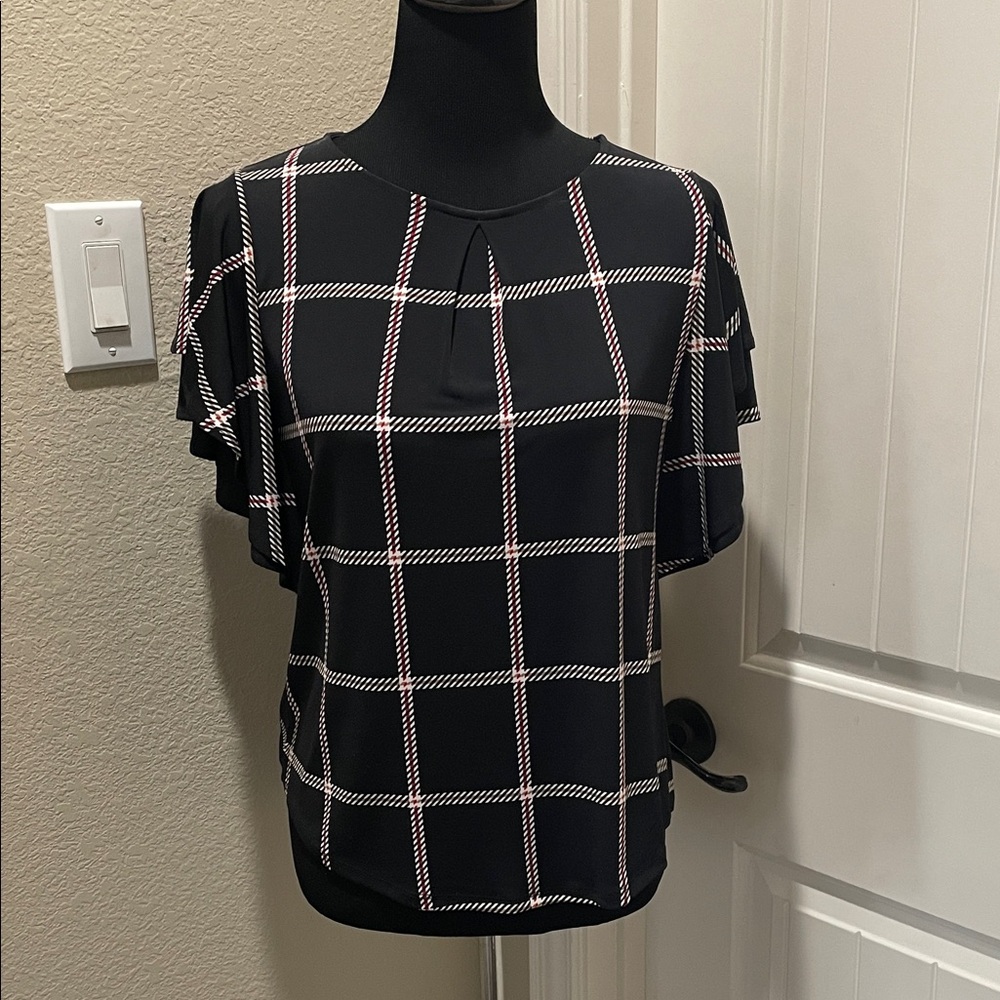 Black Plaid Short-Sleeve Women's Top